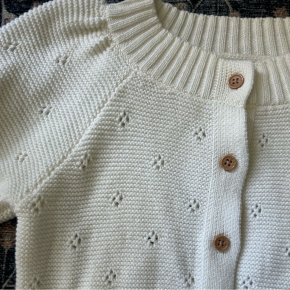 Modern Moments by Gerber Cream Cardigan - Size 3T - Picture 2 of 4